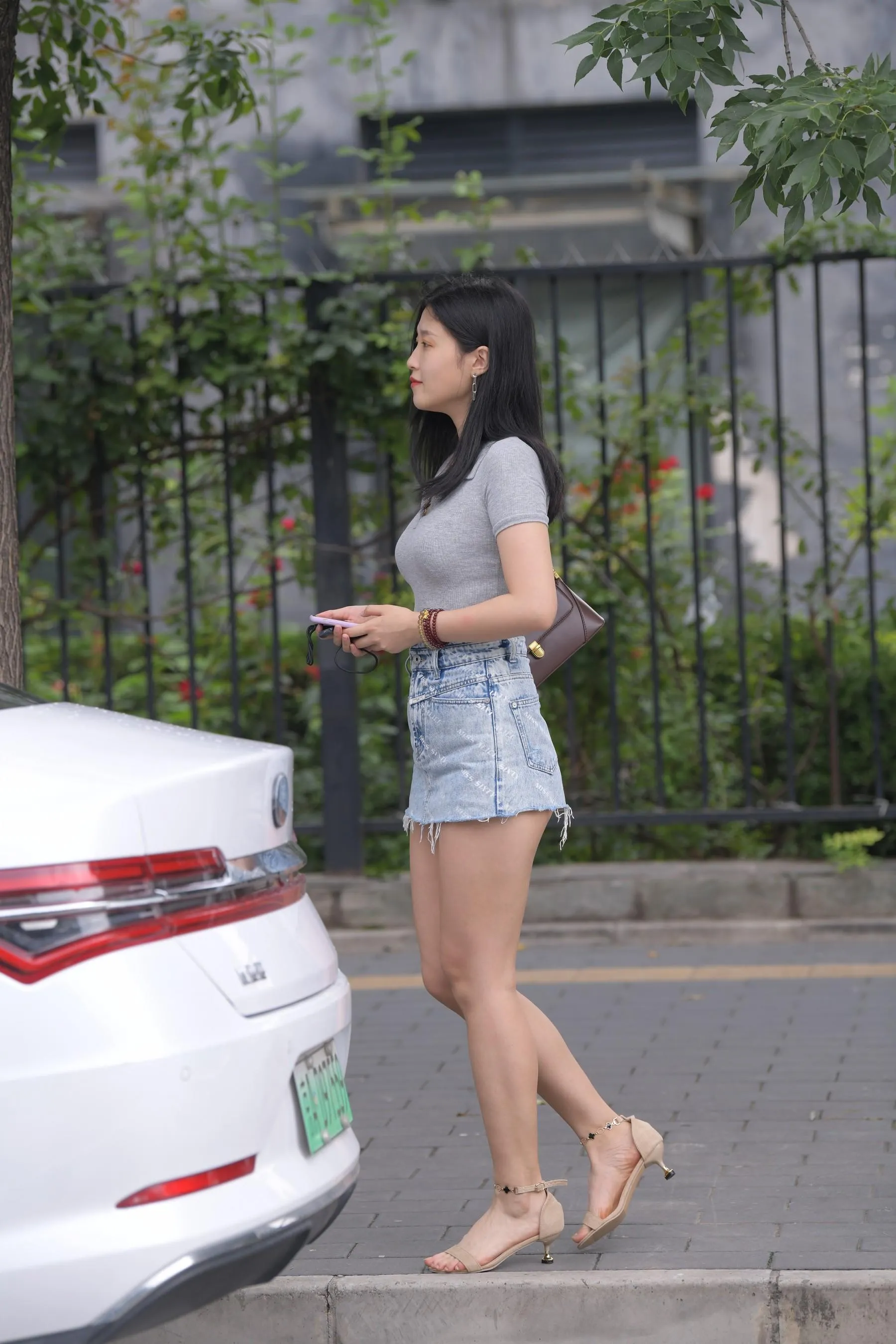 魔镜街拍 NO.169 一只麋鹿摄影-牛仔短裙美女 [235P]插图4